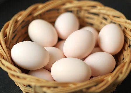 Half dozen medium eggs in basket